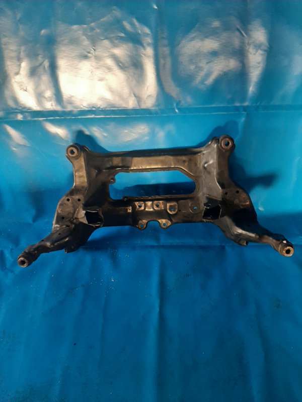 Балка передней подвески NISSAN X-TRAIL T30 01-07 54400-8H500 Б/У