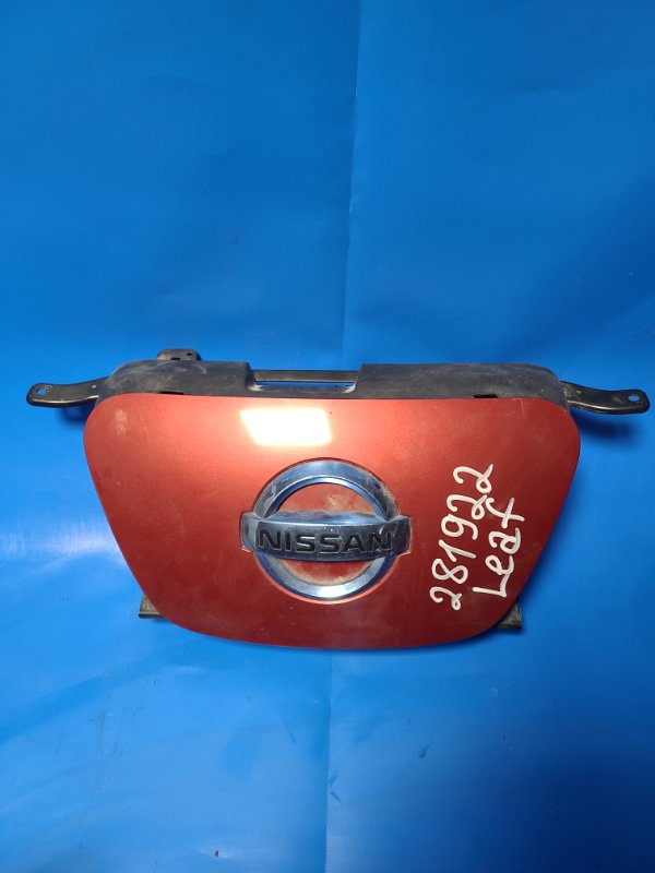 Запчасть зарядное гнездо (розетка) NISSAN LEAF 10-17 65701-3NA1A Б/У Зарядное гнездо (розетка) NISSAN LEAF 10-17 65701-3NA1A Б/У