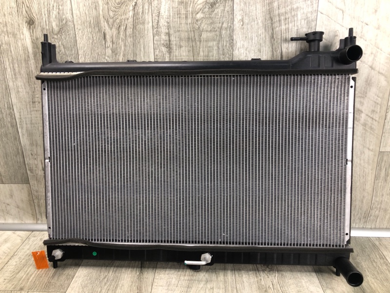 Радиатор основной NISSAN MURANO Z52 14- 21460-5AA0A новая