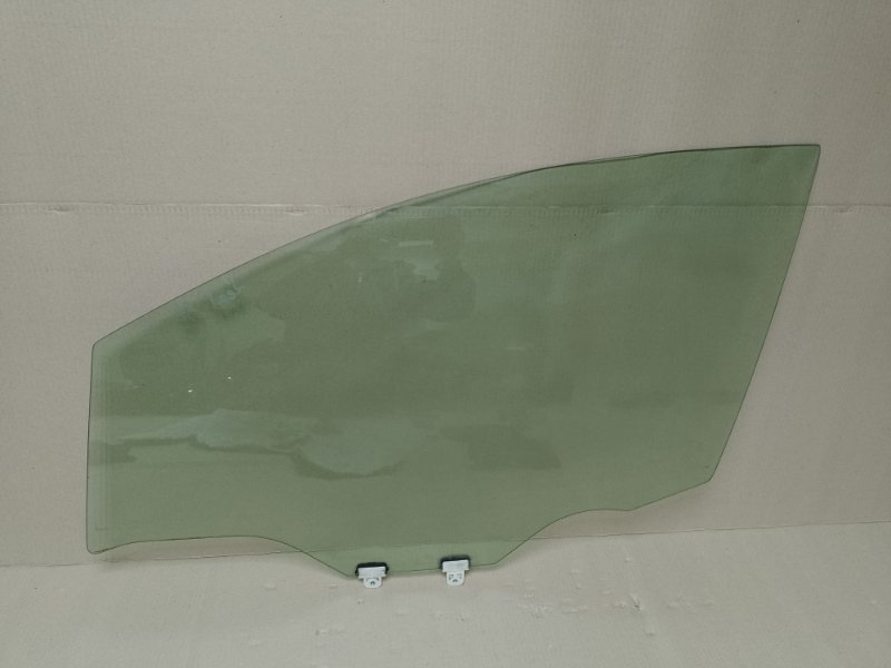 Стекло двери переднее левое NISSAN LEAF 10-17 80301-3NA5A Б/У