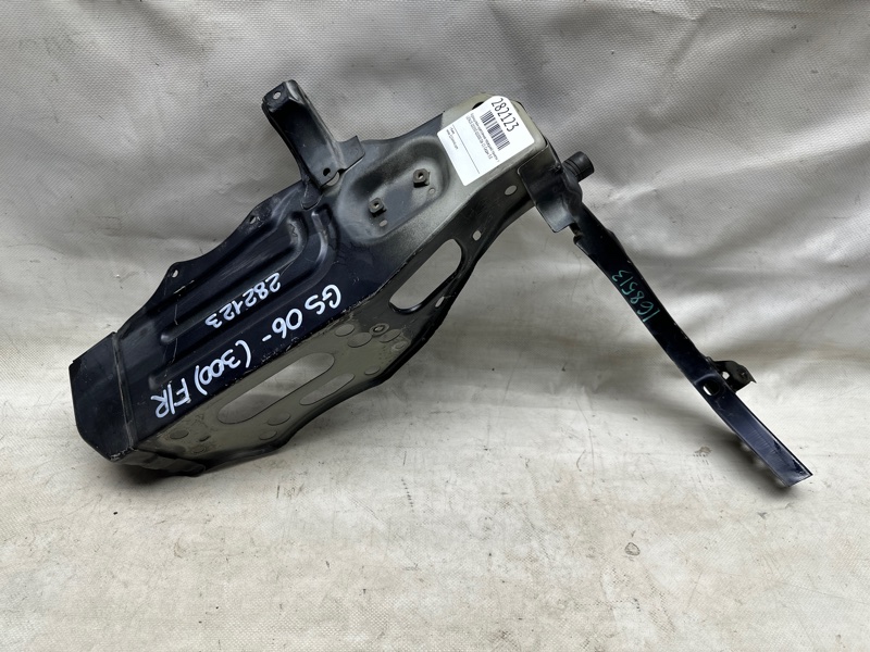 Кронштейн крепления передней панели правый LEXUS GS350 GS300 05-11 Седан 3.0