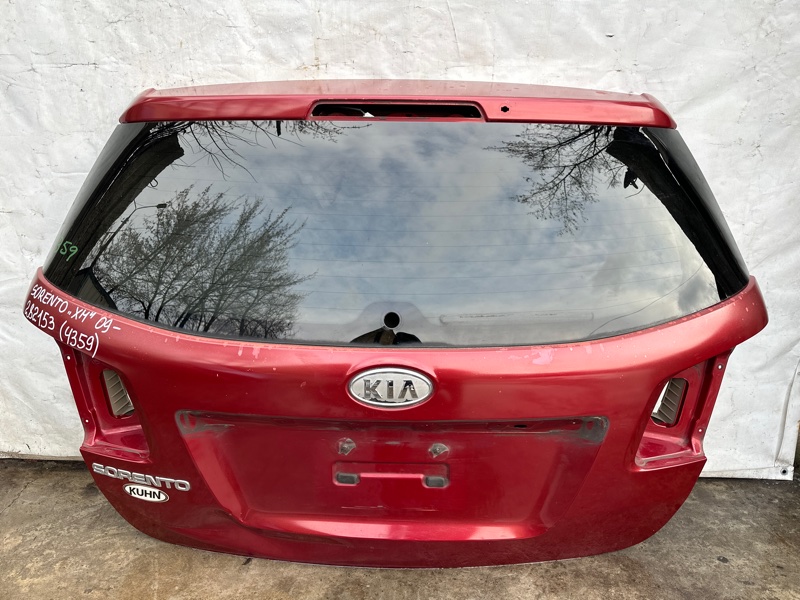 Крышка багажника KIA SORENTO XM 09-14 2009 2.4 73700-1U000 Б/У