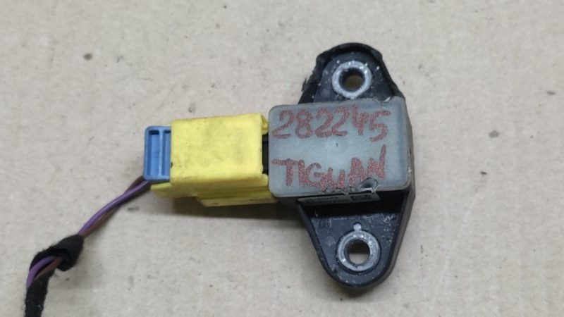 Датчик удара VOLKSWAGEN TIGUAN 08-17 2016 2.0 CCTA 5N0 959 354 D Б/У