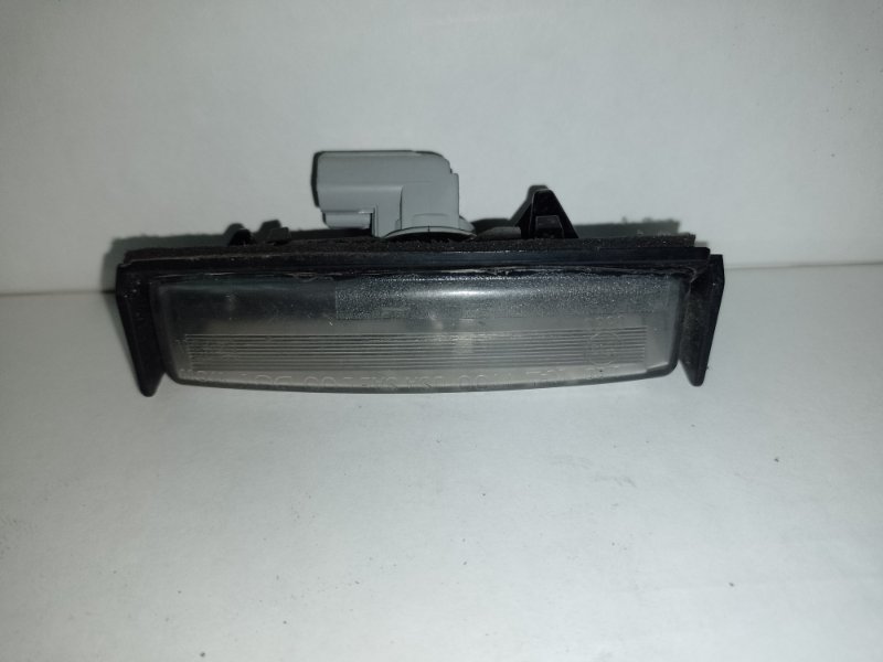 Подсветка номера TOYOTA CAMRY 40 06-11 2010 2.5 2ARFE 81270-AA020 Б/У
