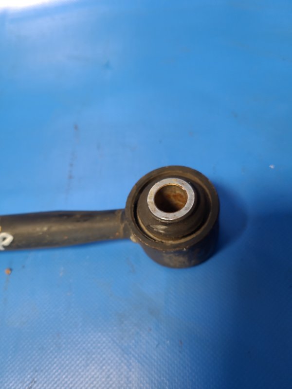 Рычаг задней подвески поперечный CAMRY 20 96-02