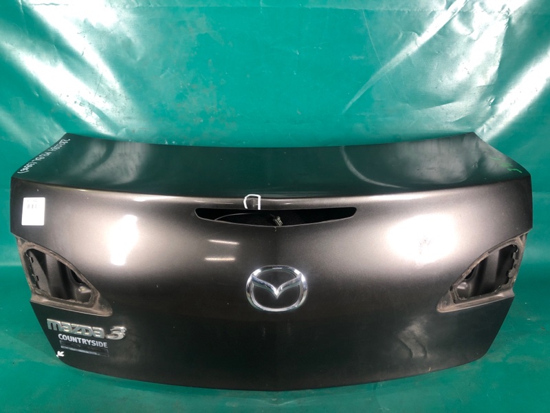 Запчасть крышка багажника MAZDA 3 BL 09-13 2010 2.0 LF BBY4-52-61XD Б/У Крышка багажника MAZDA 3 BL 09-13 2010 2.0 LF BBY4-52-61XD Б/У