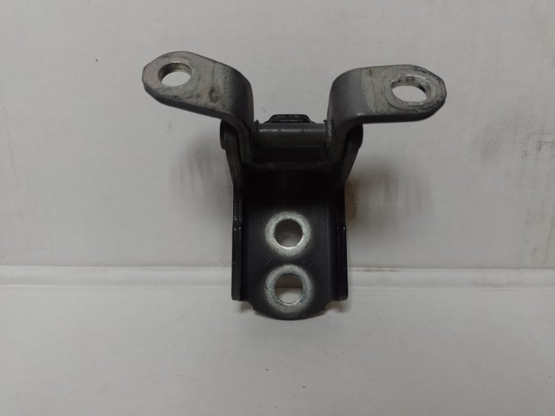 Петля двери нижняя передняя правая NISSAN TIIDA/VERSA C11 04-11 Б/У