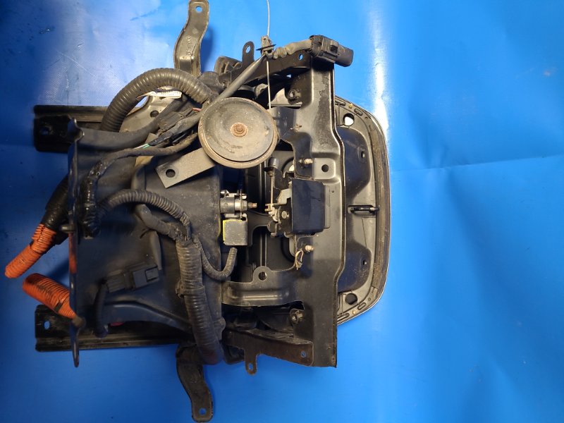 Зарядное гнездо (розетка) LEAF 10-17