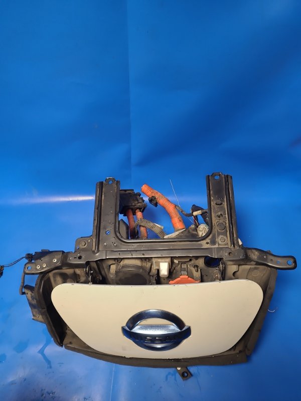 Зарядное гнездо (розетка) LEAF 10-17