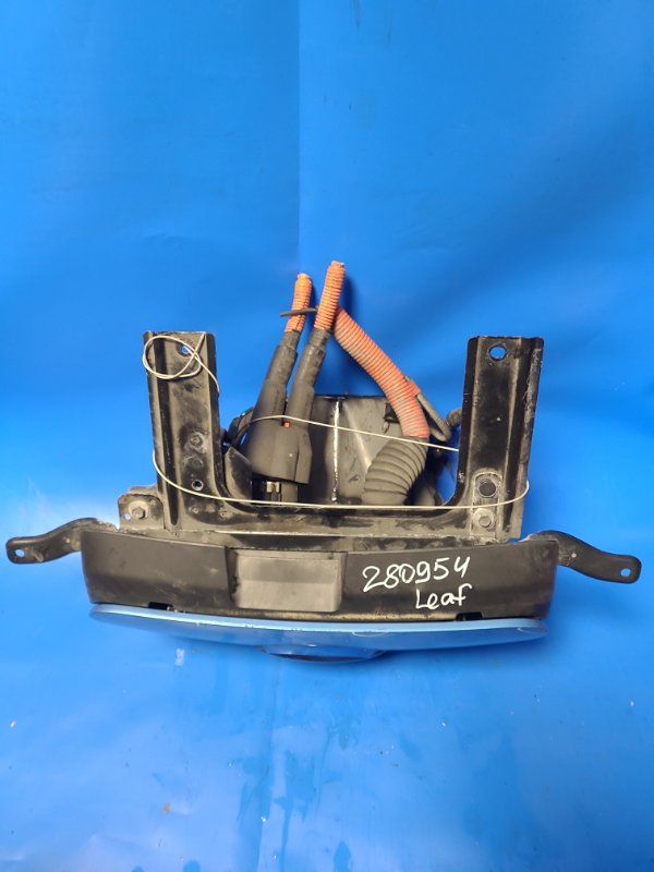 Зарядное гнездо (розетка) LEAF 10-17