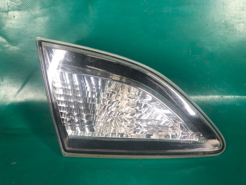 Фонарь внутренний левый MAZDA 3 BL 09-13 2010 2.0 LF BBM4-51-3G0G Б/У