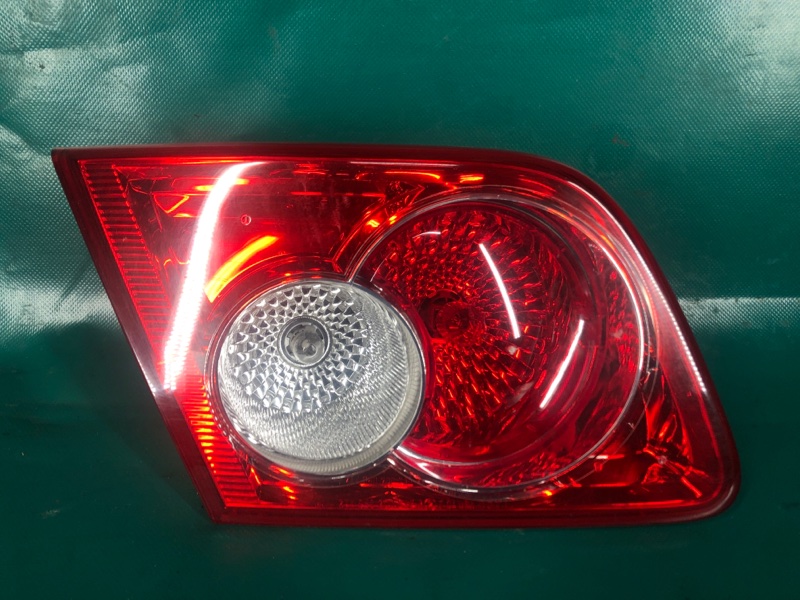Фонарь внутренний задний левый MAZDA 6 GG 02-07 2003 2.3 GK2A-51-3G0C Б/У