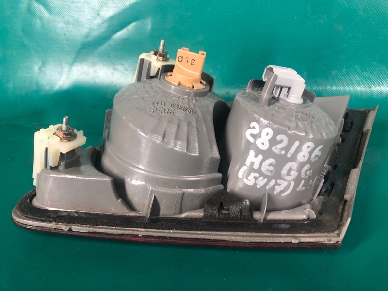 Фонарь внутренний задний левый 6 GG 02-07 2003 2.3