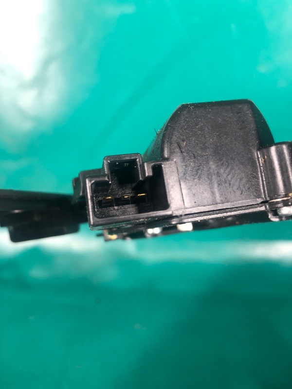 Замок крышки багажника 3 BL 09-13 2010 2.0 LF