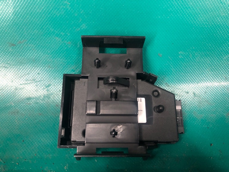 Датчик открытия багажника PASSAT B7 11-15 11/2011 CBTA 2.5L