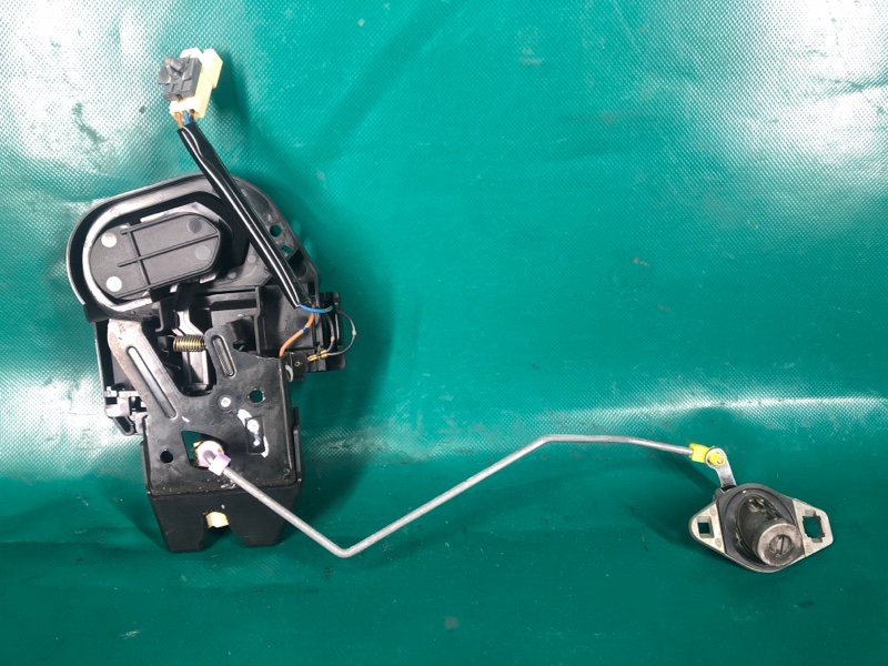 Замок крышки багажника 6 GG 02-07 2003 2.3