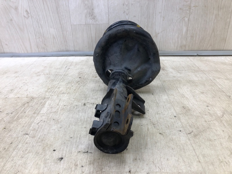 Амортизатор передний левый I30 FD 07-12 Амортизатор передний левый I30 FD 07-12