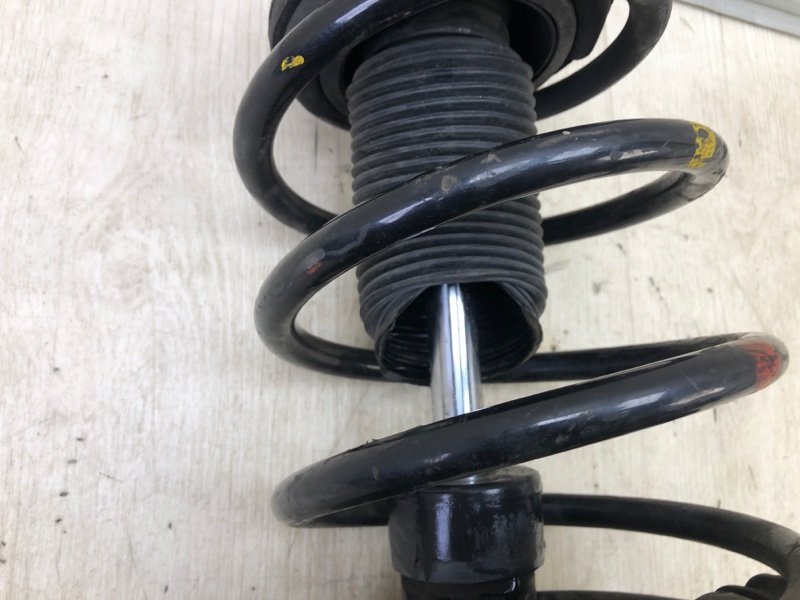 Амортизатор передний левый I30 FD 07-12 Амортизатор передний левый I30 FD 07-12