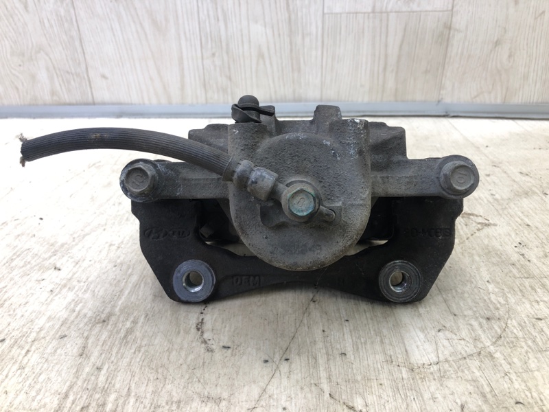 Суппорт тормозной передний правый I30 FD 07-12 Суппорт тормозной передний правый I30 FD 07-12