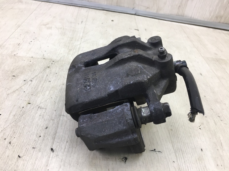 Суппорт тормозной передний правый I30 FD 07-12 Суппорт тормозной передний правый I30 FD 07-12