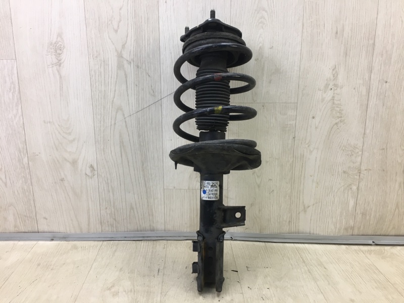 Запчасть амортизатор передний левый HYUNDAI I30 FD 07-12 546512L100 Б/У Амортизатор передний левый HYUNDAI I30 FD 07-12 546512L100 Б/У