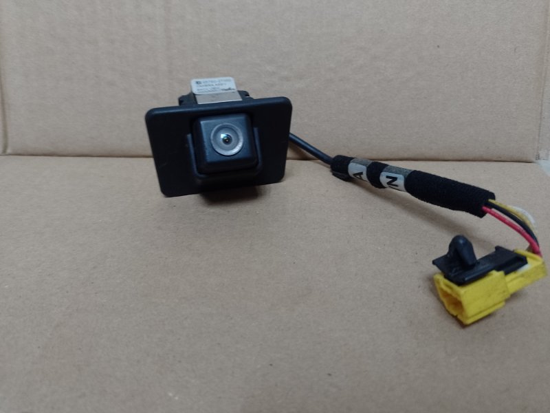 Запчасть камера заднего вида KIA OPTIMA TF 11-16 -14 2010-2013 TF 95760-2T000 Б/У Камера заднего вида KIA OPTIMA TF 11-16 -14 2010-2013 TF 95760-2T000 Б/У