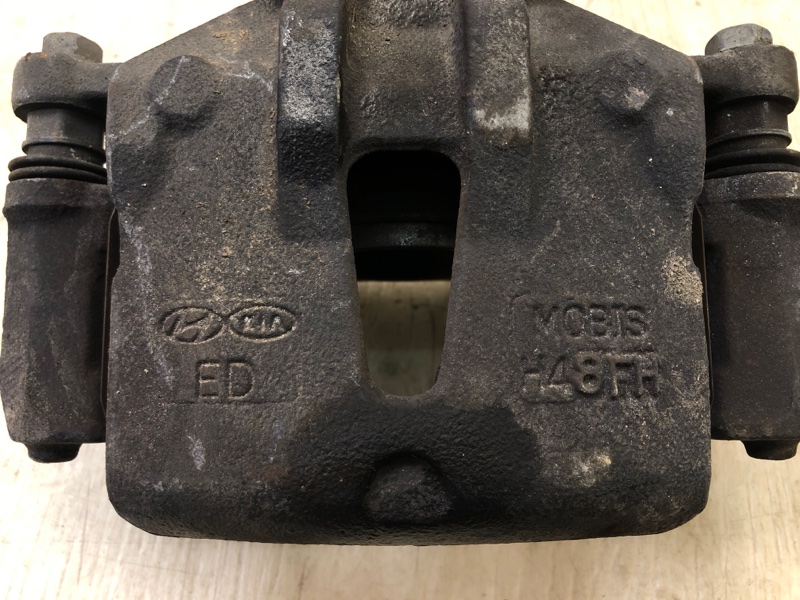 Суппорт тормозной передний правый I30 FD 07-12 Суппорт тормозной передний правый I30 FD 07-12