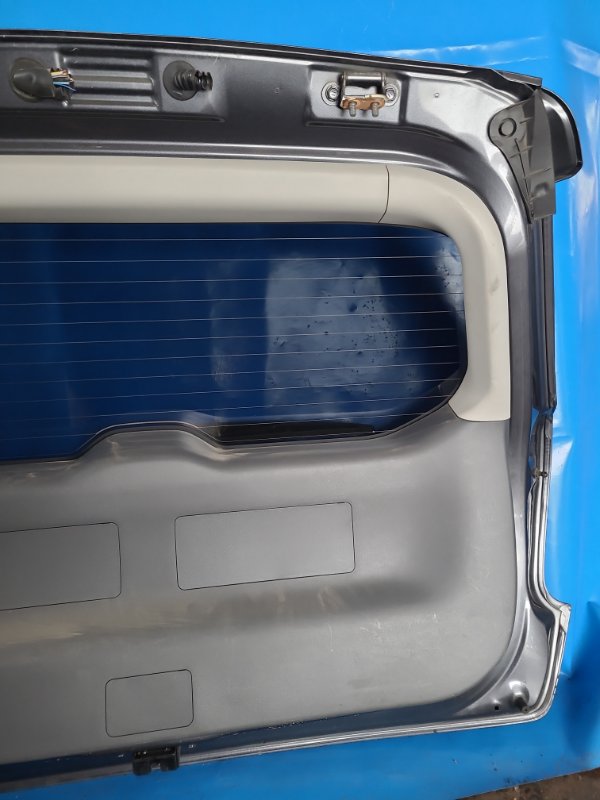 Крышка багажника PRIUS PLUS 11-14 Крышка багажника PRIUS PLUS 11-14