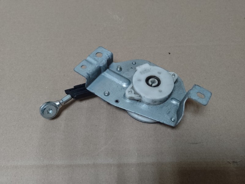 Трос замка багажника левый OUTLANDER XL 05-13