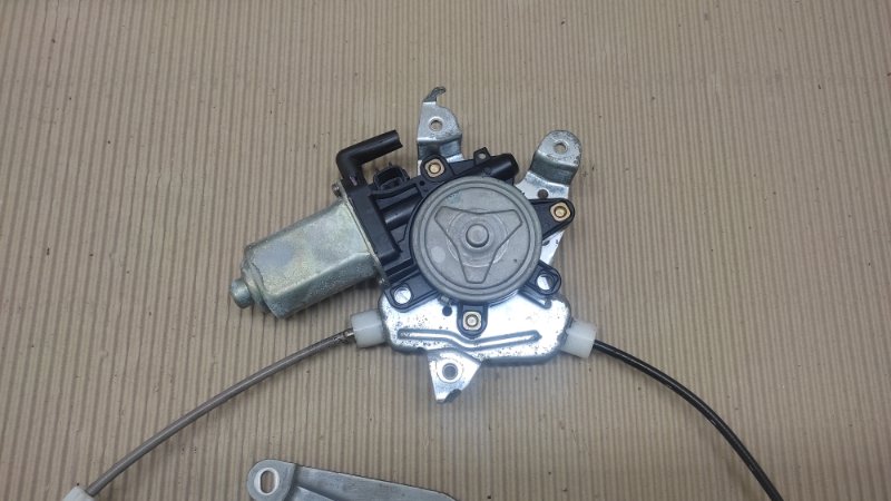 Стеклоподъемник задний левый MURANO Z50 02-07 2005 3.5 VQ35DE