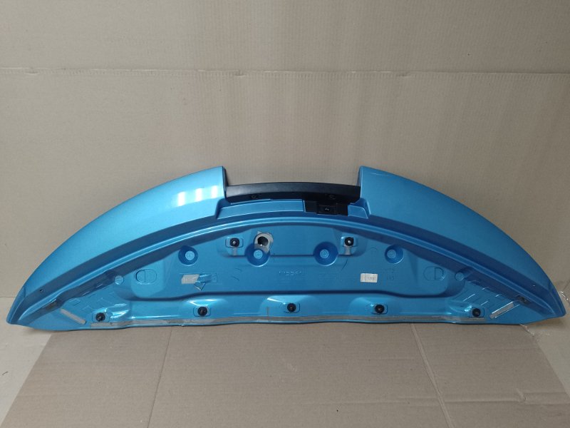 Спойлер крышки багажника LEAF 10-17