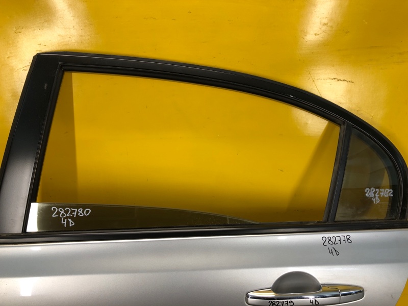 Стекло двери заднее левое HONDA CIVIC 4D 06-11 73450SNLT00 Б/У