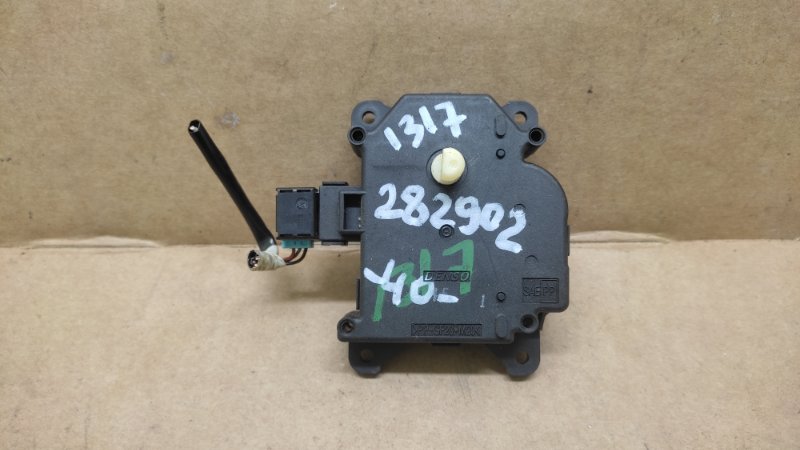 Моторчик заслонки печки TOYOTA CAMRY 40 06-11 2010 2.5 2ARFE 87106-07140 Б/У