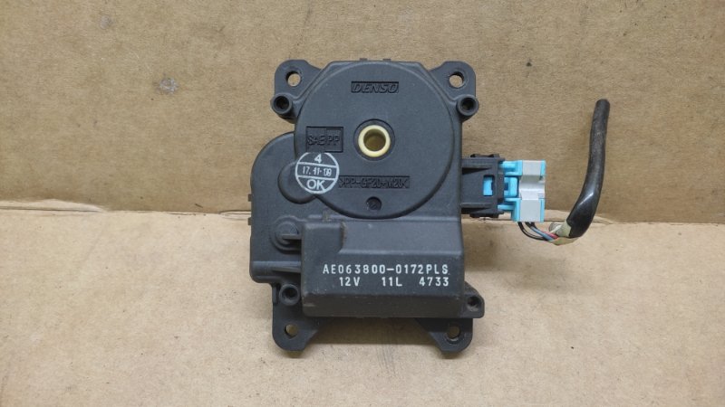 Моторчик заслонки печки CAMRY 40 06-11 2010 2.5 2ARFE