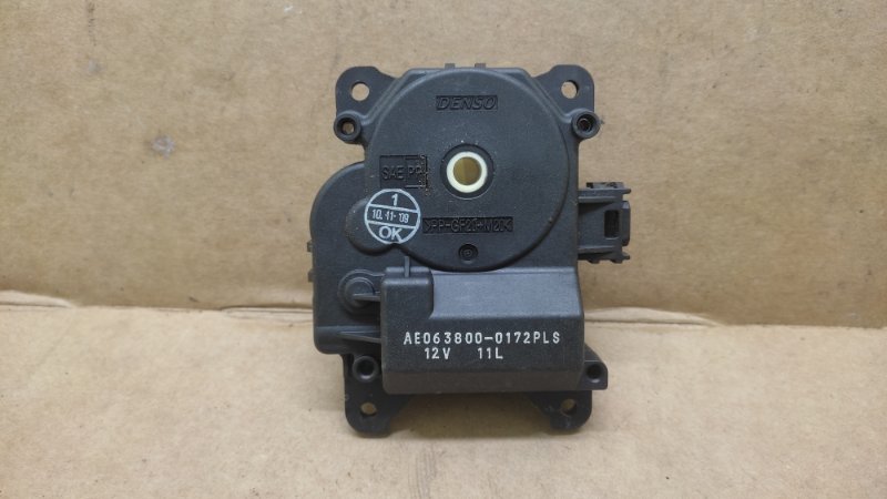 Моторчик заслонки печки CAMRY 40 06-11 2010 2.5 2ARFE