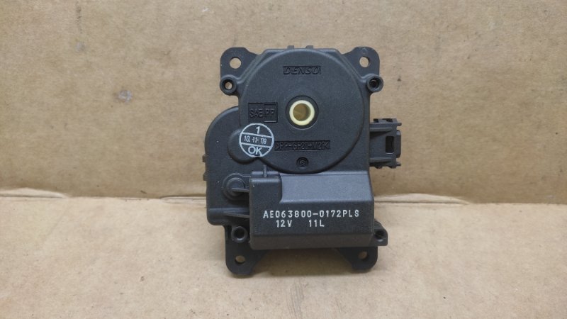 Моторчик заслонки печки CAMRY 40 06-11 2010 2.5 2ARFE