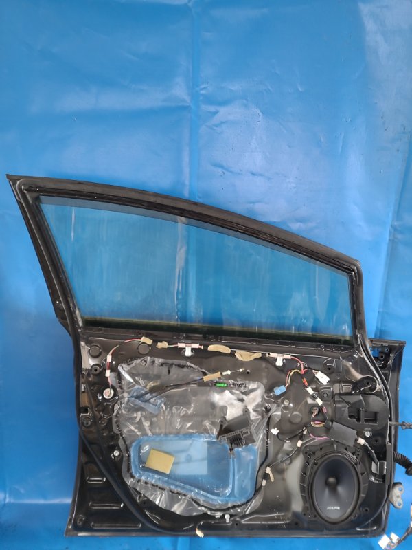 Дверь передняя левая PRIUS - 30 09-17
