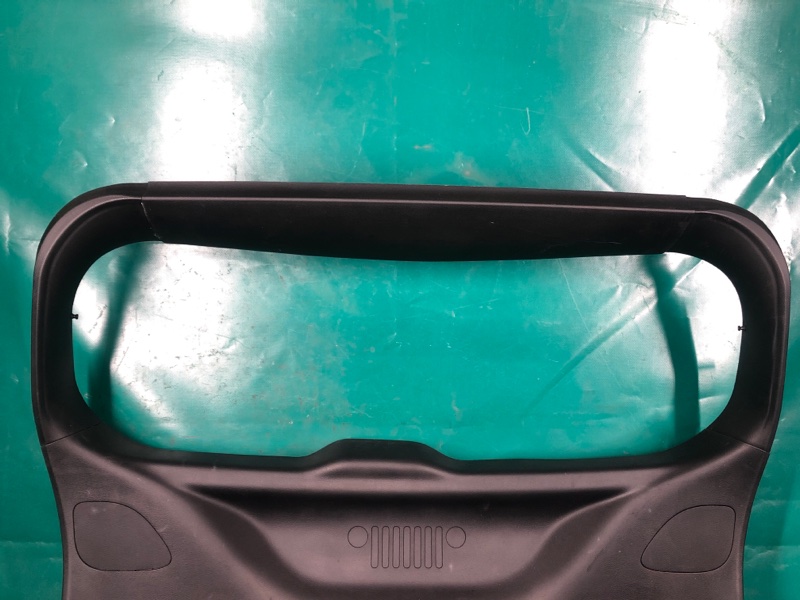 Обшивка крышки багажника JEEP COMPASS 17-21 2.4 ED6