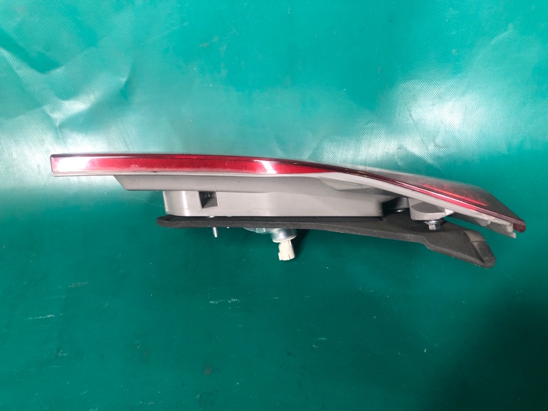 Фонарь внутренний правый MDX (YD2) 06-13 2008 3.7 Фонарь внутренний правый MDX (YD2) 06-13 2008 3.7