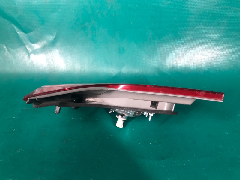 Фонарь внутренний левый MDX (YD2) 06-13 2008 3.7 Фонарь внутренний левый MDX (YD2) 06-13 2008 3.7