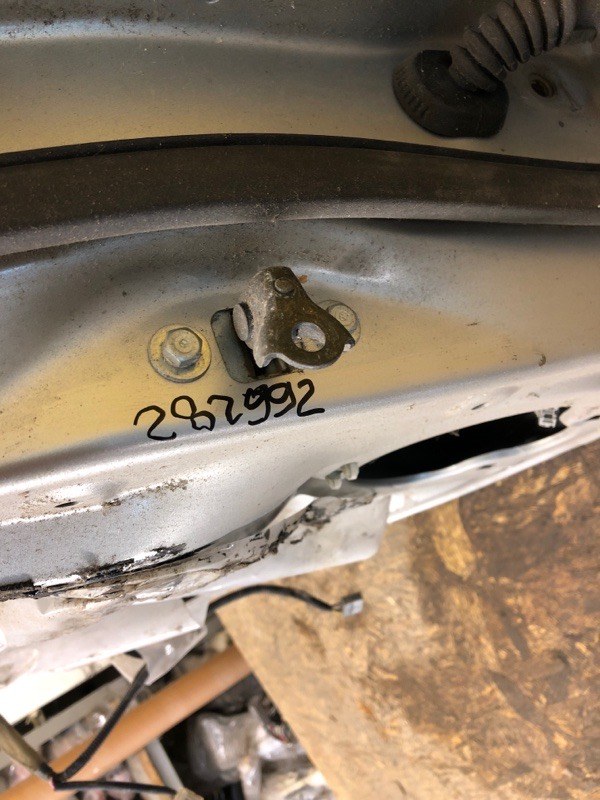 Запчасть ограничитель двери задний левый HONDA CRV 06-12 72880SWAA01 Б/У Ограничитель двери задний левый HONDA CRV 06-12 72880SWAA01 Б/У