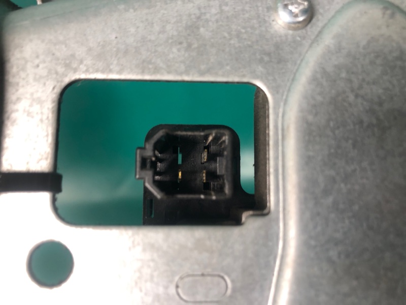 Моторчик стеклоочистителя задний RDX 12-19 2017