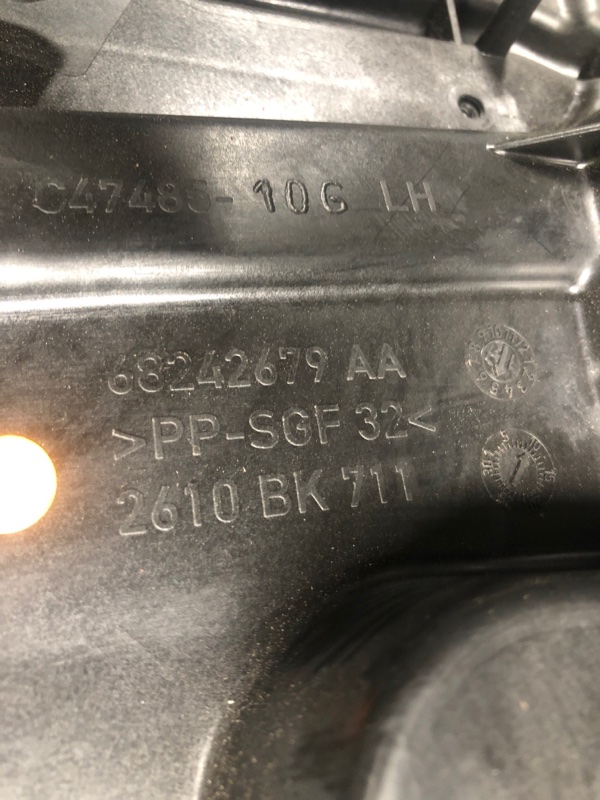 Стеклоподъемник передний левый JEEP COMPASS 17-21 2.4 ED6 Стеклоподъемник передний левый JEEP COMPASS 17-21 2.4 ED6