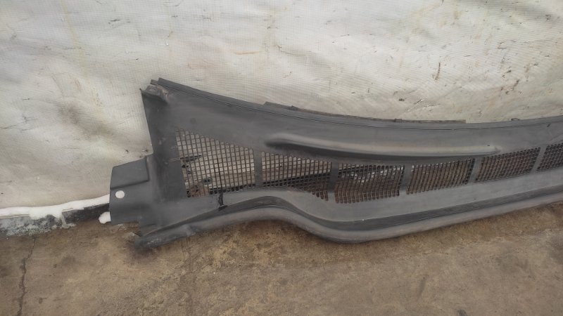 Пластик под лобовое стекло / Жабо TOYOTA CAMRY 40 06-11 2.5 2ARFE