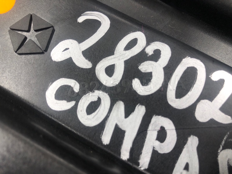 Стеклоподъемник задний левый JEEP COMPASS 17-21 2.4 ED6 Стеклоподъемник задний левый JEEP COMPASS 17-21 2.4 ED6