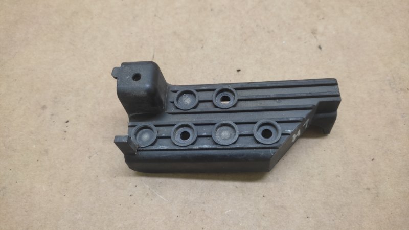 Кронштейн переднего бампера (под фарой) левый SUBARU TRIBECA B9 05-07 3.0