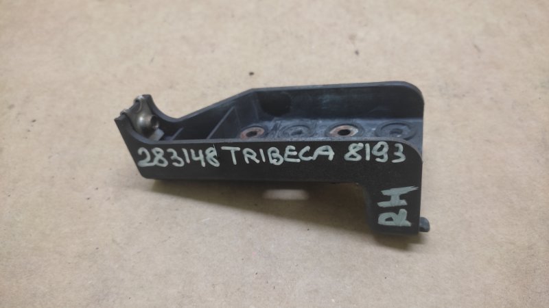 Кронштейн переднего бампера (под фарой) правый SUBARU TRIBECA B9 05-07 2006 3.0 84927XA000 Б/У