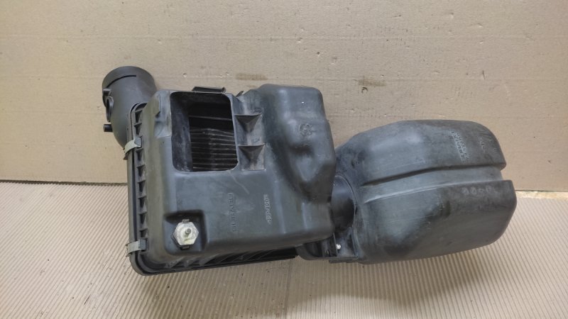 Корпус воздушного фильтра TRIBECA B9 05-07 2006 3.0