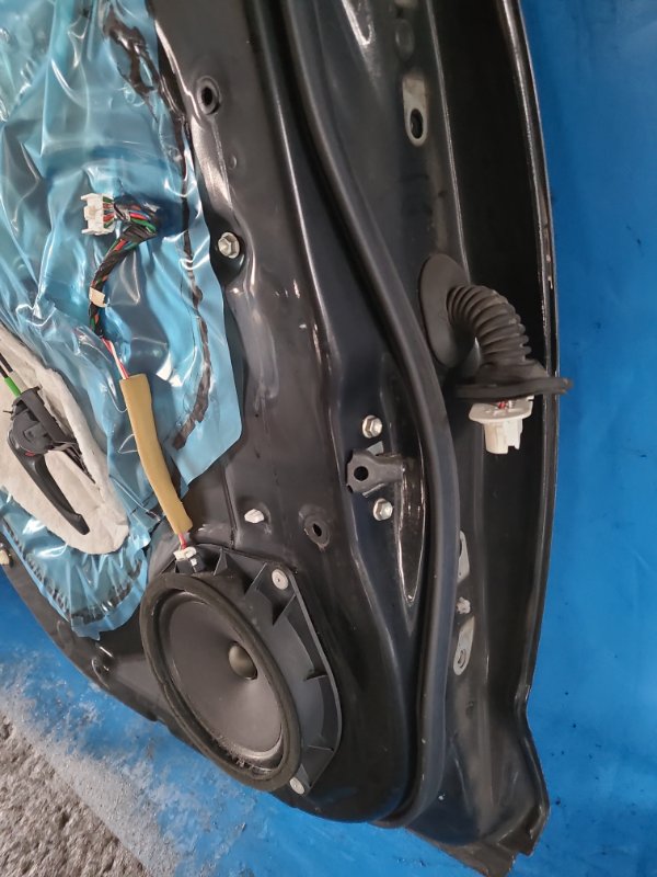 Дверь задняя левая RAV4 05-12 Дверь задняя левая RAV4 05-12