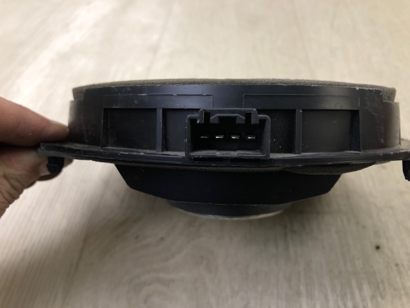 Динамик передний ESCAPE 12-19 2018 TM2 1.5 M9MA